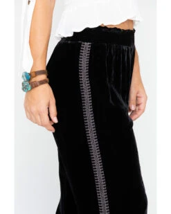 Johnny Was Women's Hirsch Velvet Embroidered Crop Pants 10 Johnny Was Women's Hirsch Velvet Embroidered Crop Pants -Wild West Belle Sales 2000257328 001 P5