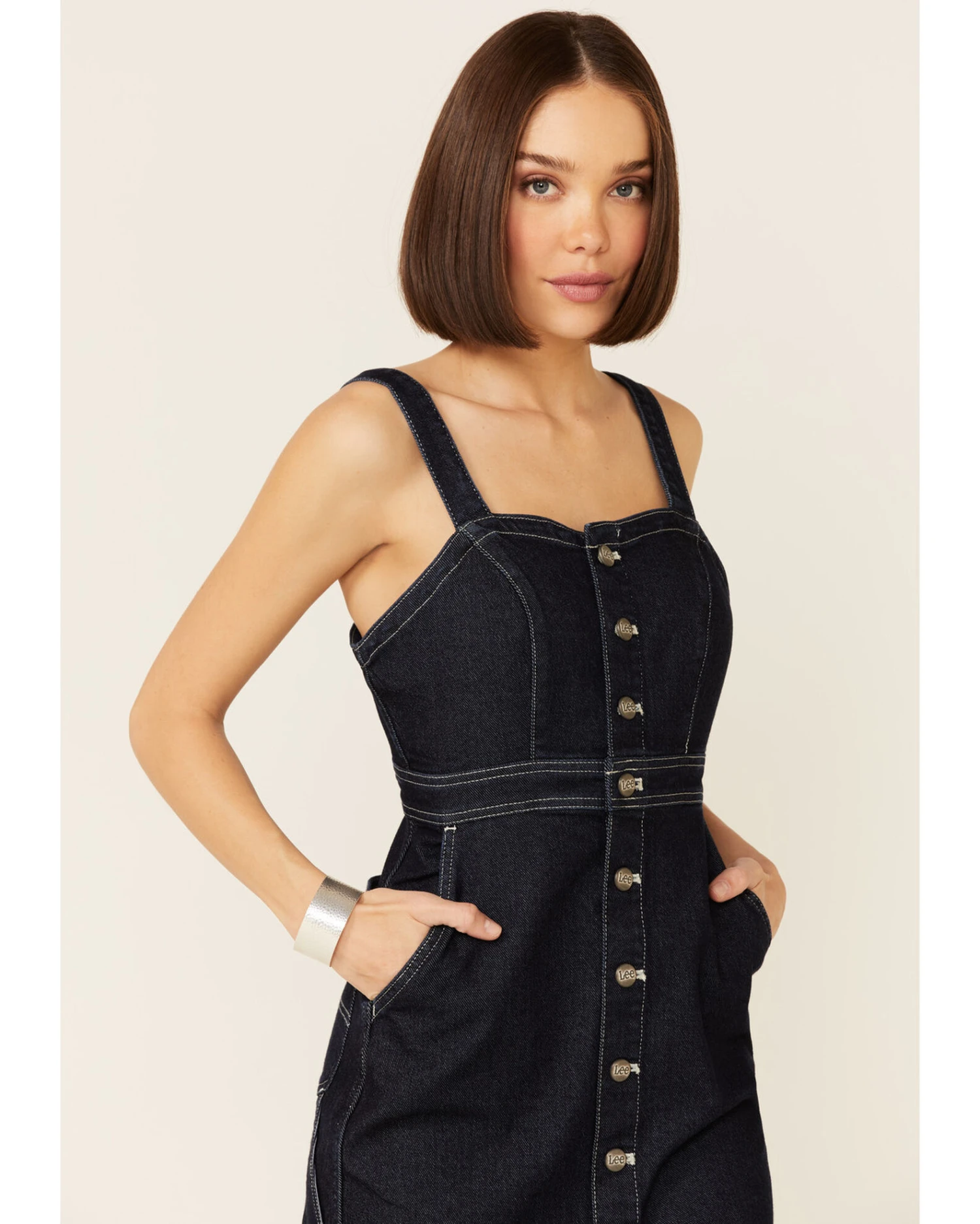 Lee Women's Vintage Modern Dungaree Dress 4 Lee Women's Vintage Modern Dungaree Dress - Image 4