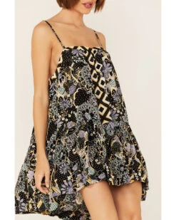 Wild West Belle Sales -Wild West Belle Sales 2000347089 001 P3