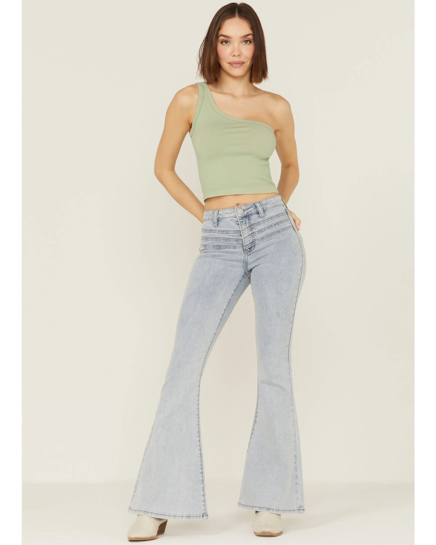 Shyanne Women's Light Wash High Rise Front Yoke Flare Jeans 4 Shyanne Women's Light Wash High Rise Front Yoke Flare Jeans - Image 4