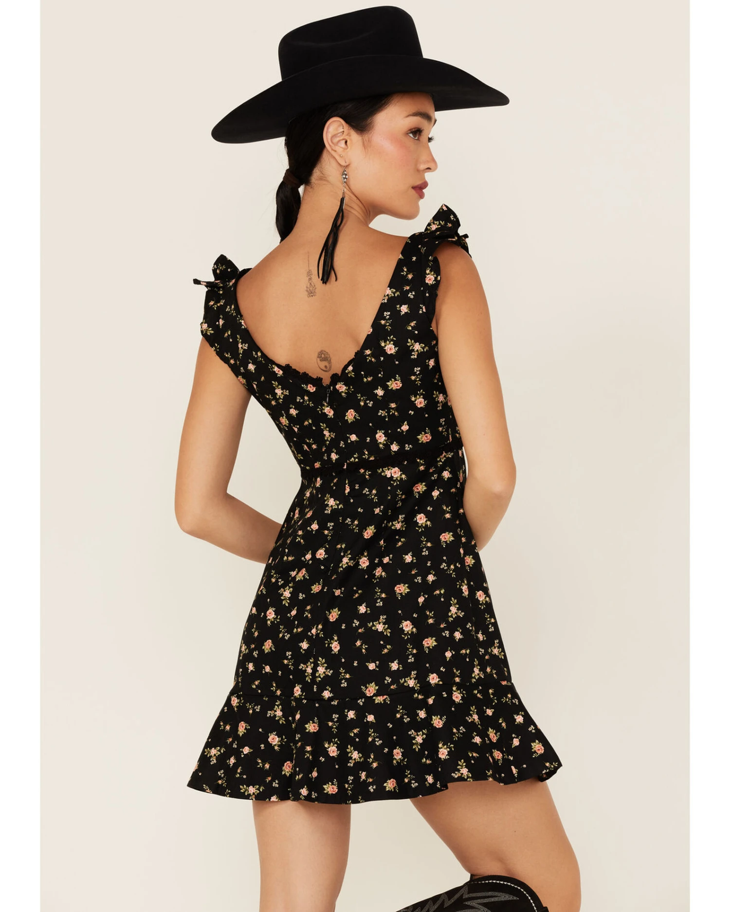 Maggie Sweet Women's Paula Floral Print Sleeveless Mini Dress 2 Maggie Sweet Women's Paula Floral Print Sleeveless Mini Dress - Image 2