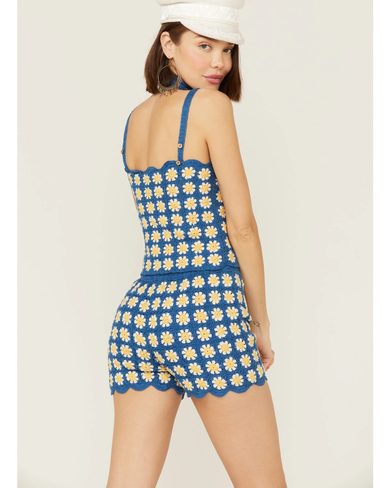 Sadie & Sage Women's Daisy Crochet - 2-Piece Set 3 Sadie & Sage Women's Daisy Crochet - 2-Piece Set - Image 3