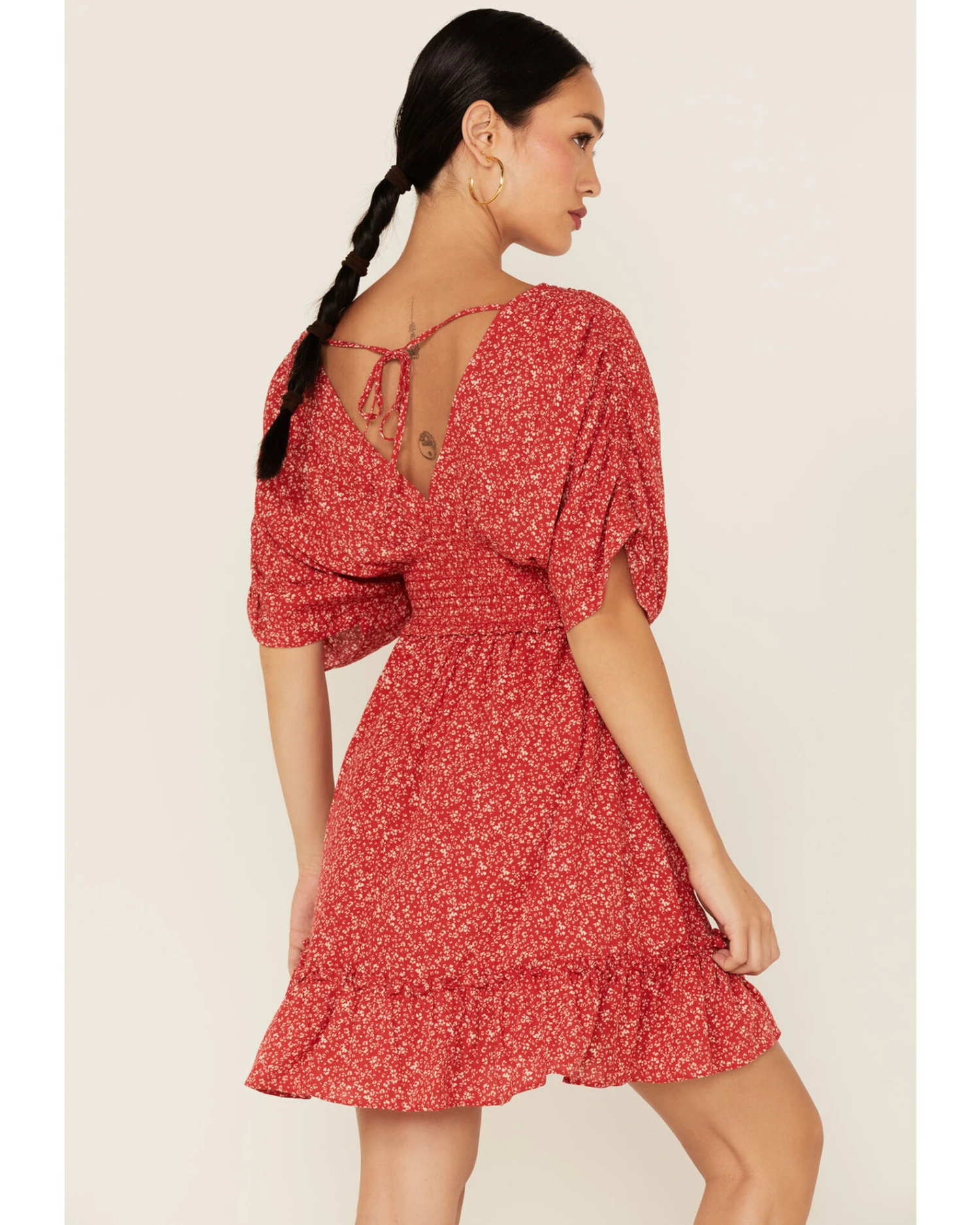 Lush Women's Ditsy Floral Print Dolman Dress 4 Lush Women's Ditsy Floral Print Dolman Dress - Image 4