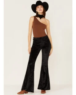 Wrangler Retro Women's Velvet High Rise Trumpet Flare Pants 7 Wrangler Retro Women's Velvet High Rise Trumpet Flare Pants -Wild West Belle Sales 2000375061 400 P1