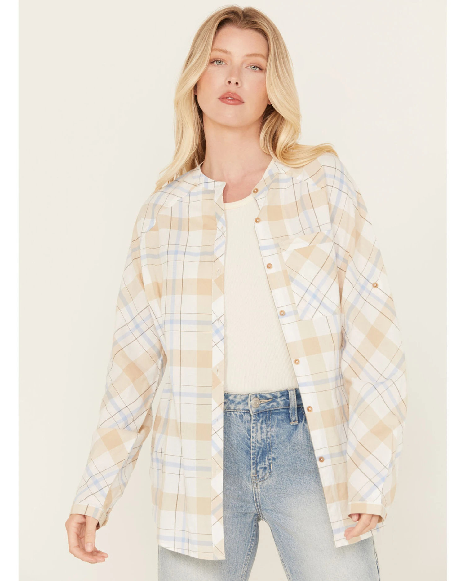 Cleo + Wolf Women's Oversized Plaid Print Button Up 3 Cleo + Wolf Women's Oversized Plaid Print Button Up - Image 3