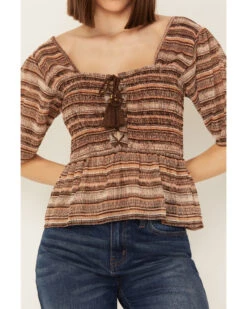Shyanne Women's Smocked Lace-Up Print Top -Wild West Belle Sales 2000387036 210 P3